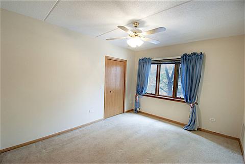 675 Pearson St #302, Des Plaines, IL 60016 photo 11