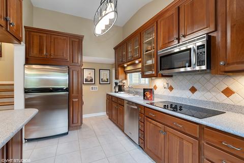 305 Chipili Dr, Northbrook, IL 60062 photo 15