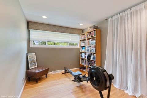 305 Chipili Dr, Northbrook, IL 60062 photo 18
