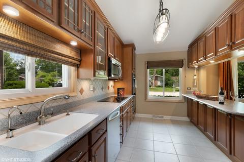 305 Chipili Dr, Northbrook, IL 60062 photo 14