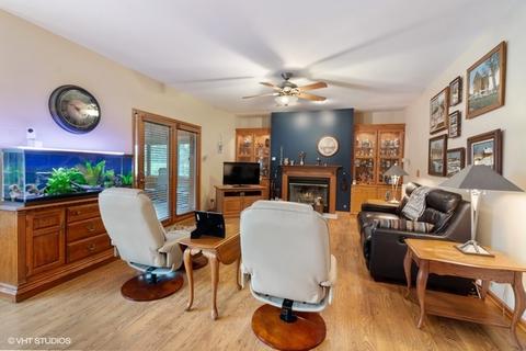 703 Silver Glen Rd, Mchenry, IL 60050 photo 9