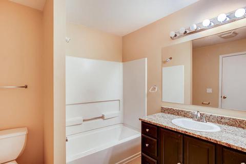808 Stewart Ave, Elgin, IL 60120 photo 9