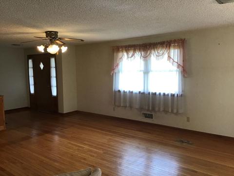 503 Paddock Ave, Ashton, IL 61006 photo 9