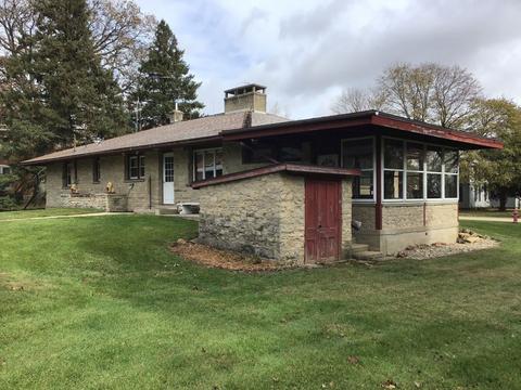 503 Paddock Ave, Ashton, IL 61006 photo 3