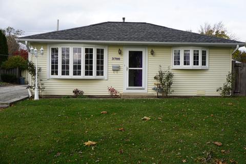 3700 Kingfisher Ln, Rolling Meadows, IL 60008 photo 1