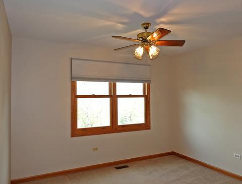 1401 Hyatt Dr, Wheaton, IL 60189 photo 14