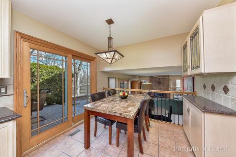 1401 Hyatt Dr, Wheaton, IL 60189 photo 5