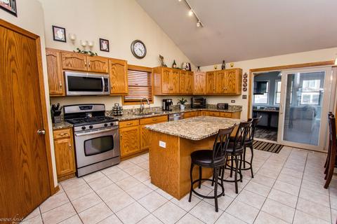 501 Maytree Ln, Peotone, IL 60468 photo 18
