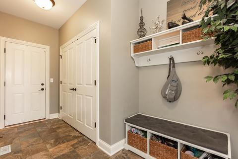 82 Landon Cir, Wheaton, IL 60189 photo 24