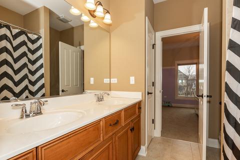 82 Landon Cir, Wheaton, IL 60189 photo 33