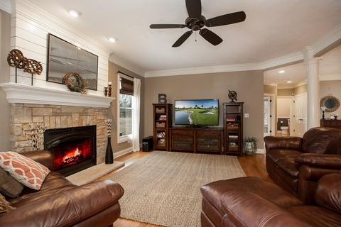 82 Landon Cir, Wheaton, IL 60189 photo 17