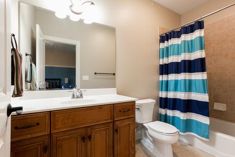82 Landon Cir, Wheaton, IL 60189 photo 36