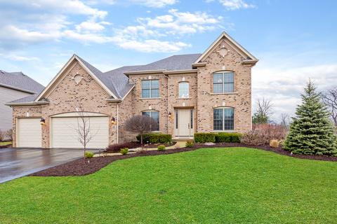 82 Landon Cir, Wheaton, IL 60189 photo 3