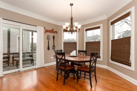 82 Landon Cir, Wheaton, IL 60189 photo 15