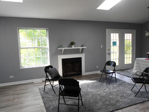 539 Foster Ave, Bartlett, IL 60103 photo 4