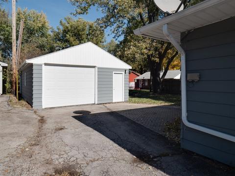 1402 W Hovey Ave, Normal, IL 61761 photo 23