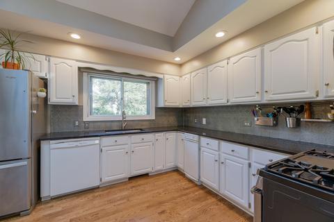 907 Ranch Rd, Wheaton, IL 60187 photo 10