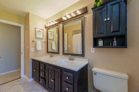 907 Ranch Rd, Wheaton, IL 60187 photo 16