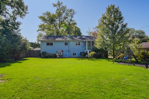 907 Ranch Rd, Wheaton, IL 60187 photo 3