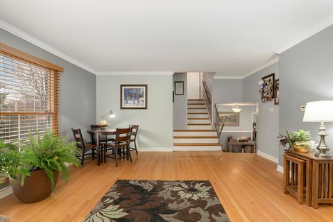 517 Dulles Rd, Des Plaines, IL 60016 photo 5