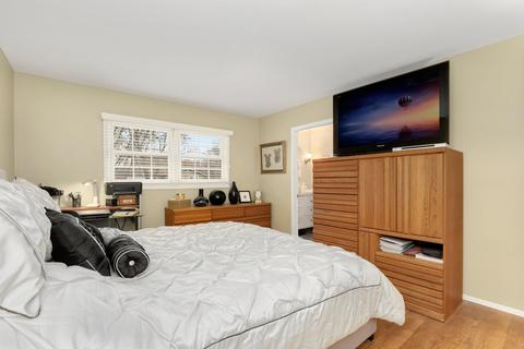 517 Dulles Rd, Des Plaines, IL 60016 photo 19