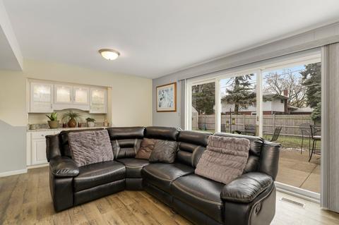 517 Dulles Rd, Des Plaines, IL 60016 photo 15