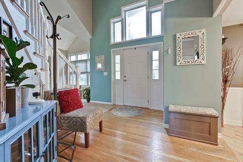 246 Big Terra Ln, Gurnee, IL 60031 photo 2