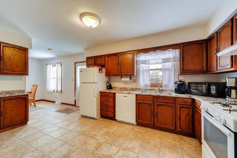 725 Birch St, Algonquin, IL 60102 photo 12