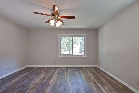 4129 Crimson Dr, Hoffman Estates, IL 60192 photo 10