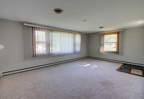 444 N Alfred Ave, Elgin, IL 60123 photo 4