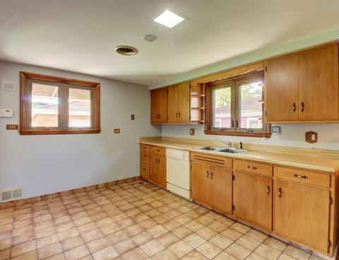 444 N Alfred Ave, Elgin, IL 60123 photo 7