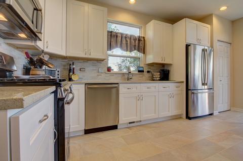 227 Butler Dr, Bartlett, IL 60103 photo 9