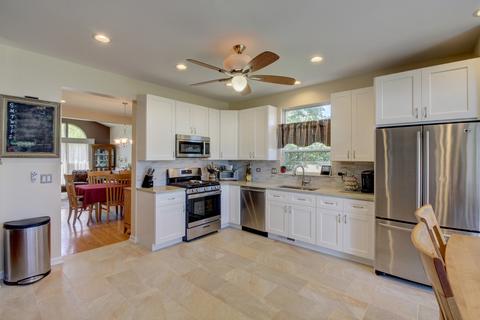 227 Butler Dr, Bartlett, IL 60103 photo 7
