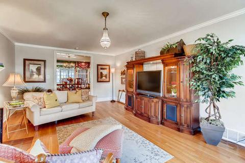 111 E Ash St, Lombard, IL 60148 photo 7