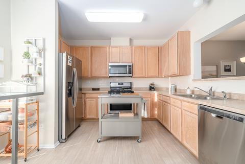 7515 Claridge Dr #E, Bridgeview, IL 60455 photo 8