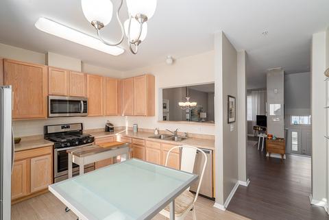 7515 Claridge Dr #E, Bridgeview, IL 60455 photo 9