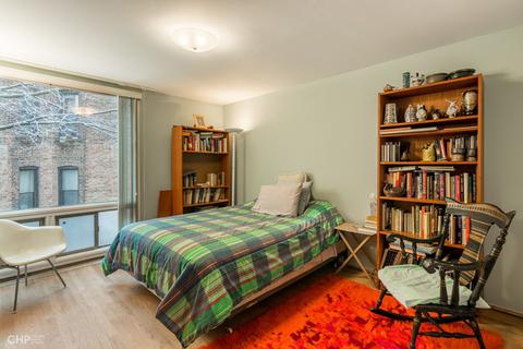 1349 E Park Pl, Chicago, IL 60637 photo 15