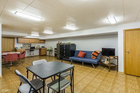 1349 E Park Pl, Chicago, IL 60637 photo 19