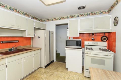 720 Maywood Ln, Hoffman Estates, IL 60169 photo 8