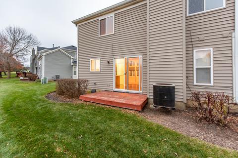 6877 Hampton Cir, Gurnee, IL 60031 photo 20