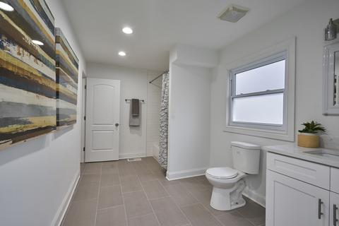 997 S Spring Rd, Elmhurst, IL 60126 photo 12