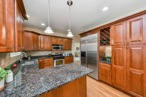 422 Pond View Ln, Bartlett, IL 60103 photo 4