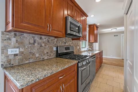 1617 Dundee Rd, Northbrook, IL 60062 photo 7