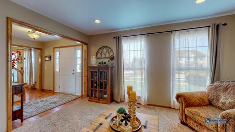 6637 Ayre Dr, Mchenry, IL 60050 photo 4