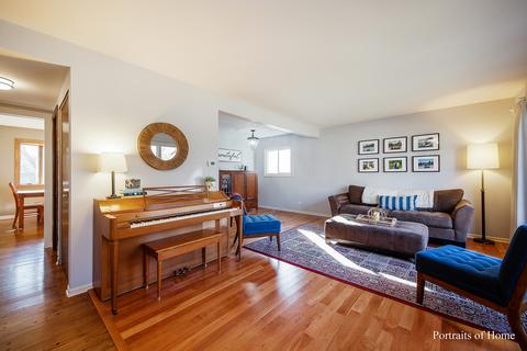 520 E Hawthorne Blvd, Wheaton, IL 60187 photo 2