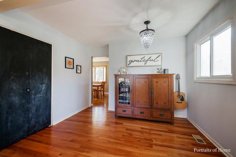 520 E Hawthorne Blvd, Wheaton, IL 60187 photo 11