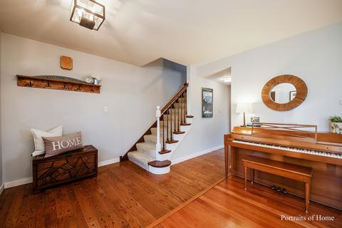 520 E Hawthorne Blvd, Wheaton, IL 60187 photo 3