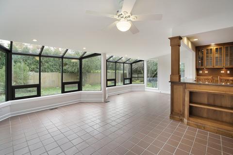 616 Dundee Rd, Glencoe, IL 60022 photo 5