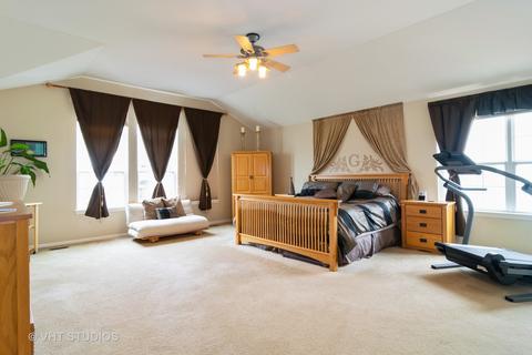 850 Forest Glen Ct, Bartlett, IL 60103 photo 8