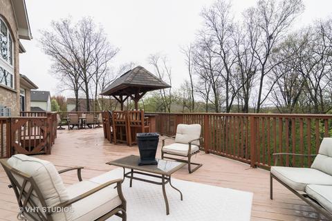 850 Forest Glen Ct, Bartlett, IL 60103 photo 14